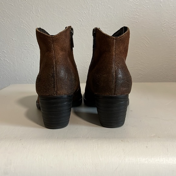 Born cognac distressed suede booties - Picture 4 of 6